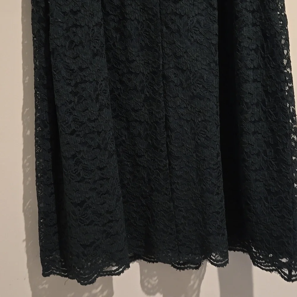 LOFT grren lacey floral dress. Size 10. - Picture 6 of 7